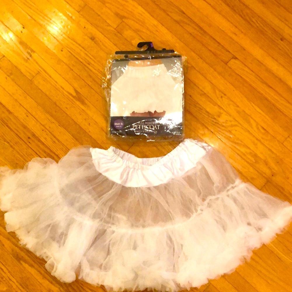 Full white petticoat - Size XL